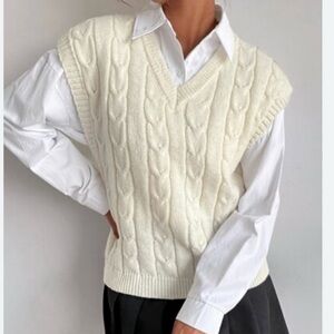 Hollister Classic Cable Knit Sweater Vest - Cream/White